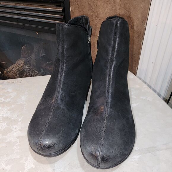 DANSKO LIZA 6.5/7 Black Suede Side Zip Up Prairie Boho Grunge Heel Ankle Boots - Picture 4 of 10